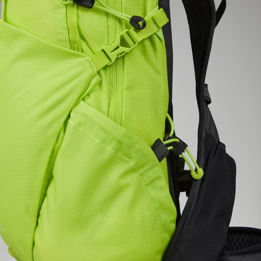 remote hike 23l rucksack - yellow berghaus