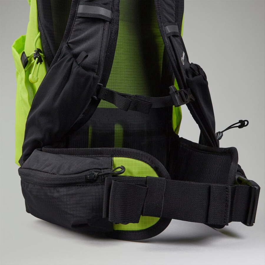 remote hike 23l rucksack - yellow berghaus